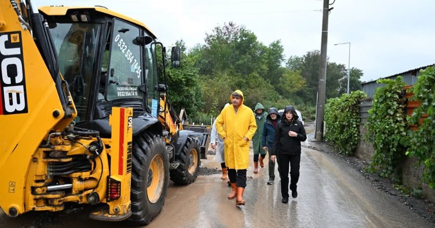 Başkan Kocaman Yoğun Yağış Sonrası Sahada