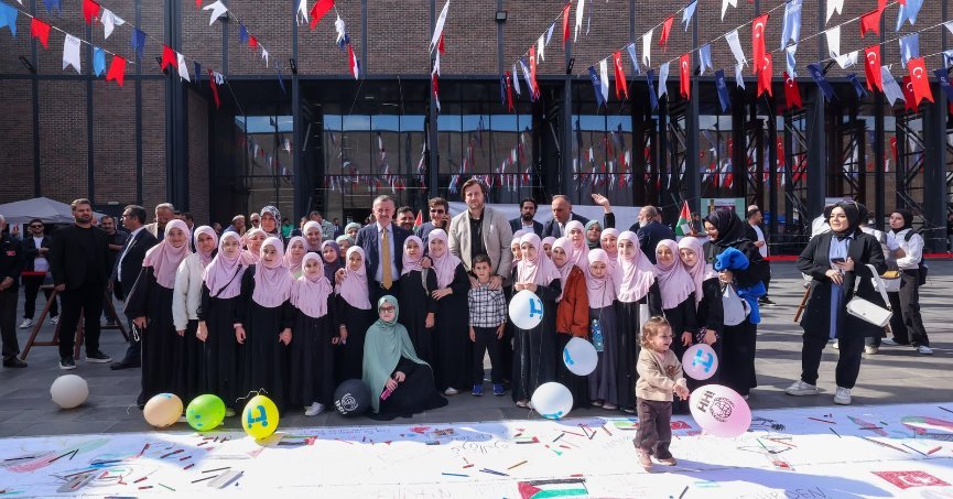 “Nehirden denize özgür Filistin!”