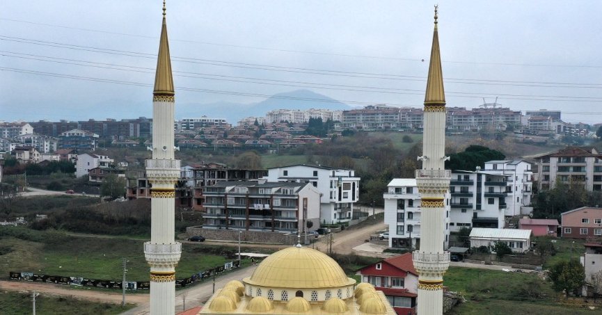 Tehlike oluşturan minarelere Büyükşehir müdahalesi