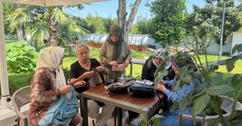 Saygınlar’da eski dostluklar yeniden canlanıyor
