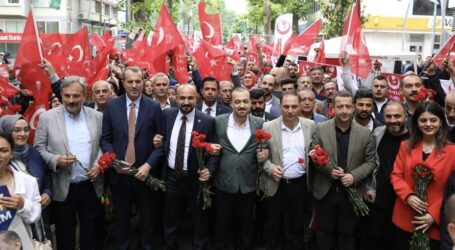 Cumhur İttifakı, İzmit’i  “Recep Tayyip Erdoğan” sloganlarıyla inletti