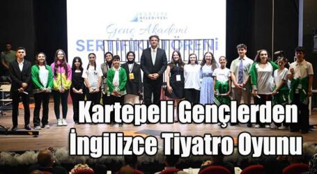 Kartepeli Gençlerden İngilizce Tiyatro Oyunu 